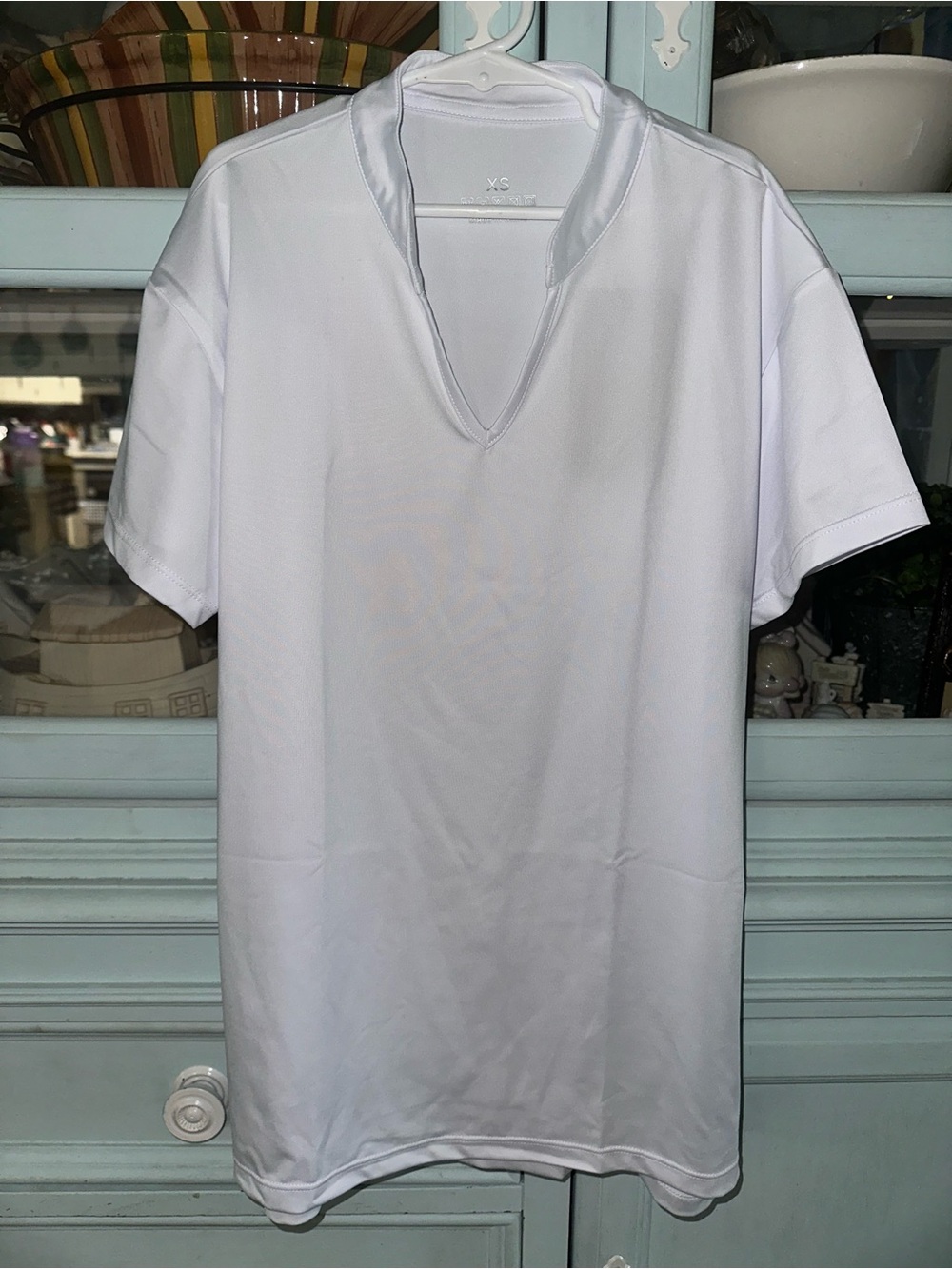 White Short Sleeve Golfing V-Neck Tee - Brand Not Visible